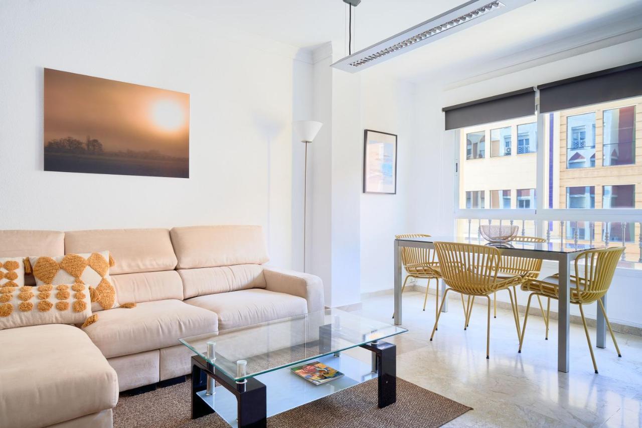 Apartamento 3 Dormitorios Centrico - Parking Incluido Малага Екстериор снимка