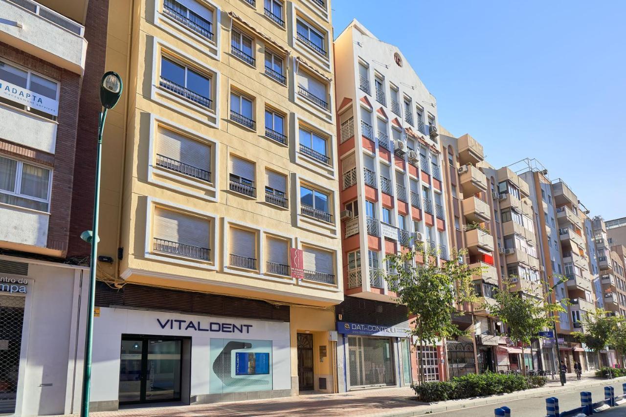 Apartamento 3 Dormitorios Centrico - Parking Incluido Малага Екстериор снимка